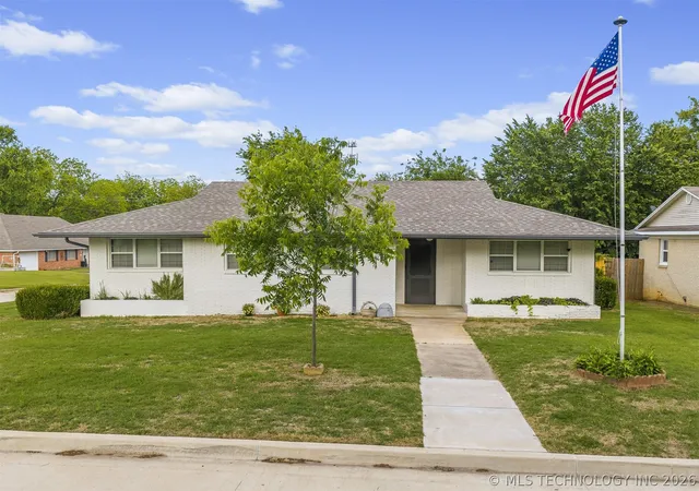 Homes for sale in Ardmore, OK | 902 P St Sw, Ardmore, OK 73401 | MLS# 2617236