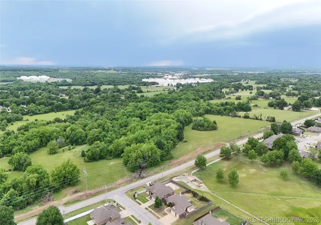 Photo 4 of Land for sale at 001 S Elwood Ave, Glenpool, OK 74033 | MLS# 2617126 | Listing updated on 2026-08-20