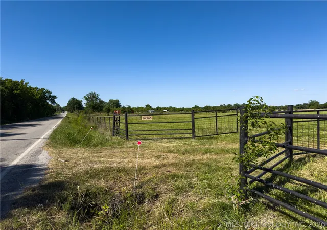 1st image of 16365 S 145th Ave E, Bixby, OK 74008 | MLS# 2617242
