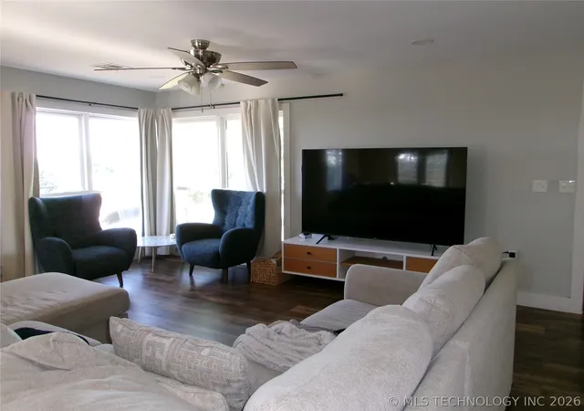 Photo 3 of Single family home for sale at 1141 N Country Clb Rd, Muskogee, OK 74403 | MLS# 2617359 | Listing updated on 2026-08-20