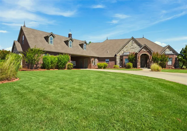 Photo 1 of Single family home for sale at 26961 E 134th Street S, Coweta, OK 74429 | MLS# 2617361 | Listing updated on 2026-08-21