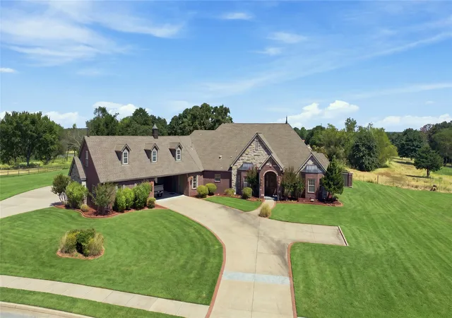 Photo 3 of Single family home for sale at 26961 E 134th Street S, Coweta, OK 74429 | MLS# 2617361 | Listing updated on 2026-08-21