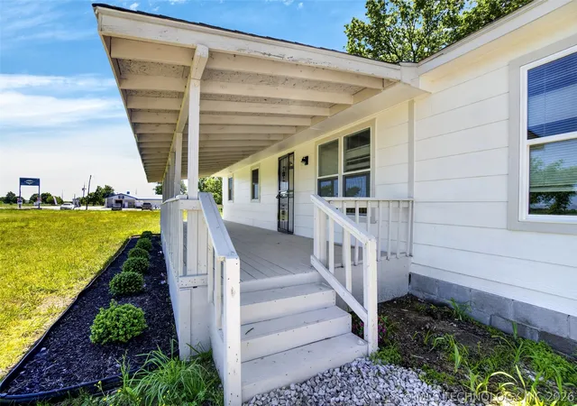 Photo 3 of Sale Pending at 2920 E 201st Street S, Mounds, OK 74047 | MLS# 2617431 | Listing updated on 2026-08-20