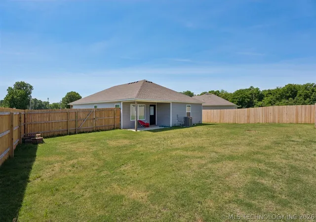 Homes for sale in Coweta, OK | 11802 S 274th Eastavenue, Coweta, OK 74429 | MLS# 2617430