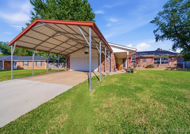 Homes for sale in Dewey, OK | 426 Steadway Ave, Dewey, OK 74029 | MLS# 2617392