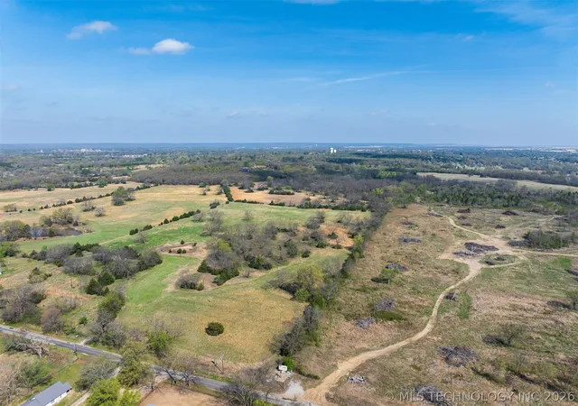 42nd image of 7 E 36th St, Okmulgee, OK 74447 | MLS# 2617454