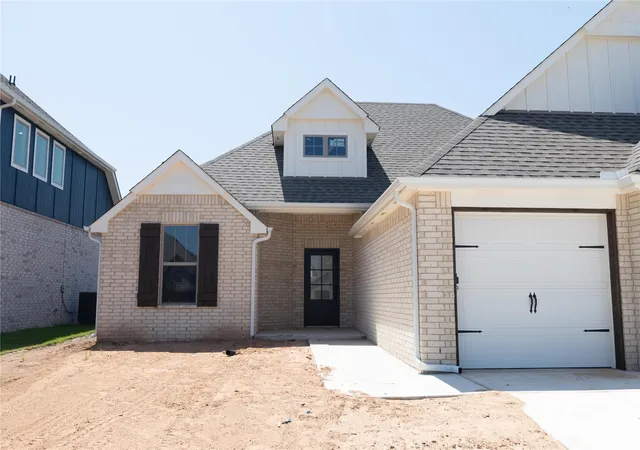 Photo 2 of Single family home for sale at 2909 E Northampton St, Broken Arrow, OK 74014 | MLS# 2617139 | Listing updated on 2026-08-25