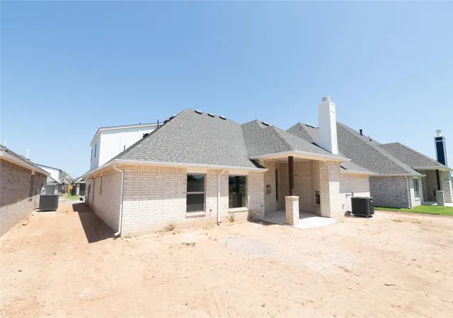 Photo 3 of Single family home for sale at 2909 E Northampton St, Broken Arrow, OK 74014 | MLS# 2617139 | Listing updated on 2026-08-25