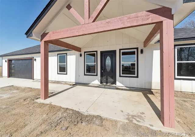 Homes for sale in Pryor, OK | 239 E 500 Rd, Pryor, OK 74361 | MLS# 2617493