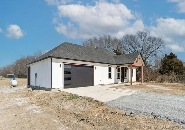 Homes for sale in Pryor, OK | 239 E 500 Rd, Pryor, OK 74361 | MLS# 2617493