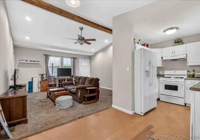 Homes for sale in Bartlesville, OK | 221 Spring Rd, Bartlesville, OK 74003 | MLS# 2616215