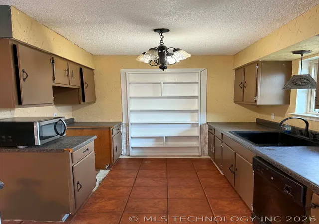 6th image of 3810 N Truett Ln, Bromide, OK 74530 | MLS# 2617517