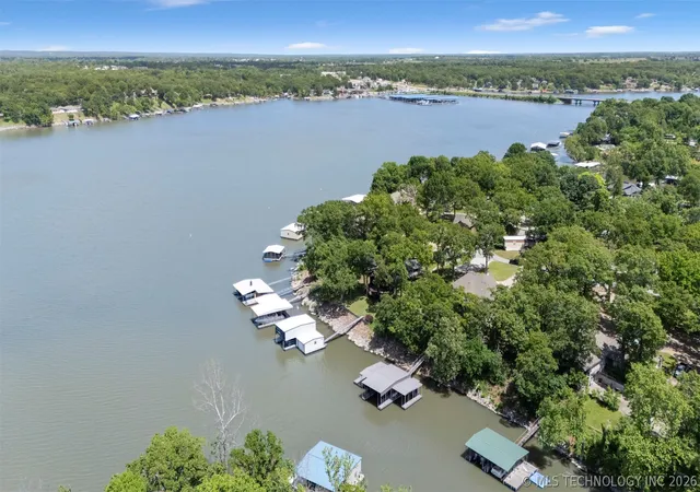 Homes for sale in Grove, OK | 48 S 616 Loop, Grove, OK 74344 | MLS# 2617506