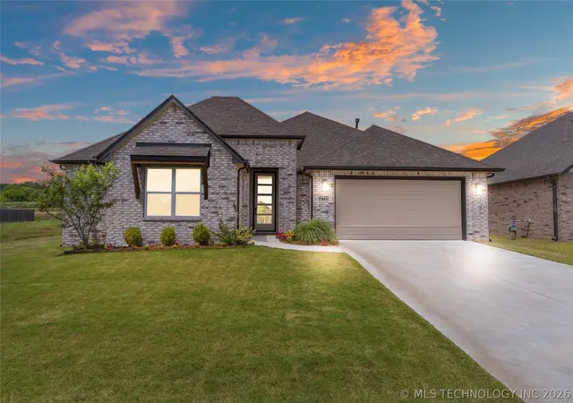 Photo 1 of Single family home for sale at 27713 E 107th Street, Coweta, OK 74429 | MLS# 2616882 | Listing updated on 2026-08-26