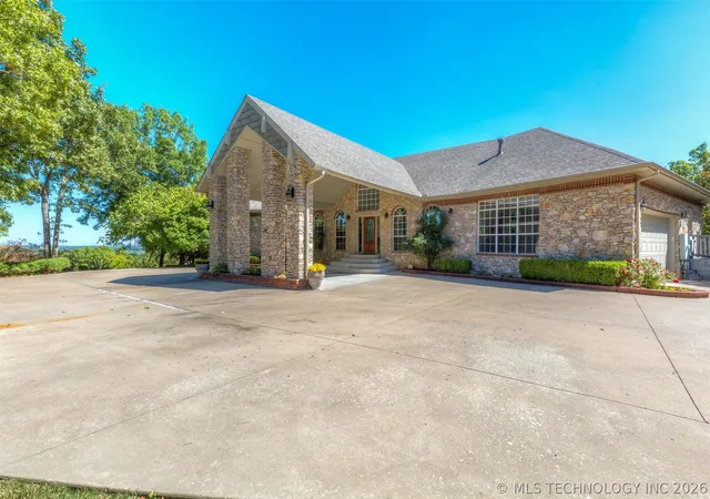 Photo 2 of Single family home for sale at 2601 S 294th East Ave, Broken Arrow, OK 74014 | MLS# 2617510 | Listing updated on 2026-05-18