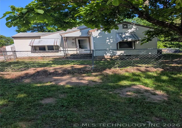 13th image of 701 N Grant Ave, Sand Springs, OK 74063 | MLS# 2617342