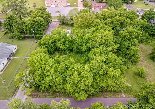 Photo 3 of Land for sale at 2302 Elizabeth Ave E, Muskogee, OK 74401 | MLS# 2617539 | Listing updated on 2026-06-27