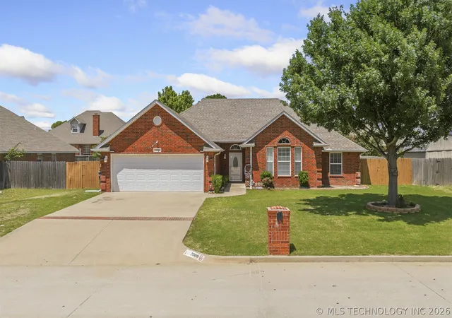 1st image of 2009 5th Ave Nw, Ardmore, OK 73401 | MLS# 2617140