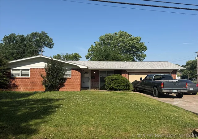 1st image of 604 S White Ave, Wagoner, OK 74467 | MLS# 2617574