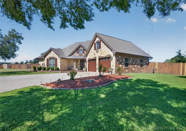 Homes for sale in Atoka, OK | 1379 S Willow Bend, Atoka, OK 74525 | MLS# 2617010