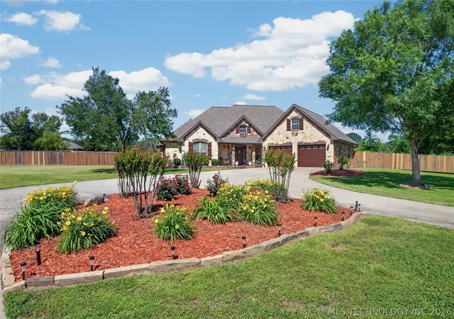 Homes for sale in Atoka, OK | 1379 S Willow Bend, Atoka, OK 74525 | MLS# 2617010