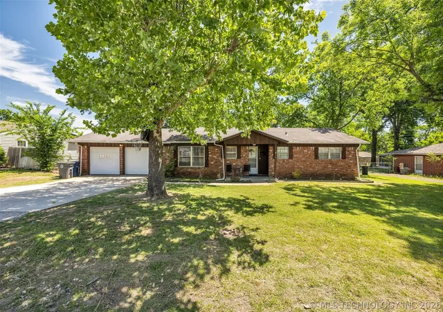 Photo 3 of Single family home for sale at 1331 S 76th Eastavenue, Tulsa, OK 74112 | MLS# 2617500 | Listing updated on 2026-06-08