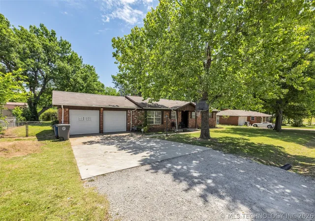 Photo 4 of Single family home for sale at 1331 S 76th Eastavenue, Tulsa, OK 74112 | MLS# 2617500 | Listing updated on 2026-06-08