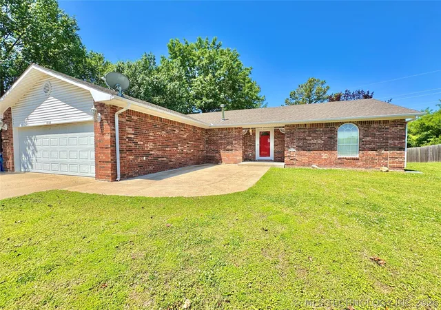 Homes for sale in Mc Alester, OK | 1943 Green Meadows, Mc Alester, OK 74501 | MLS# 2617659