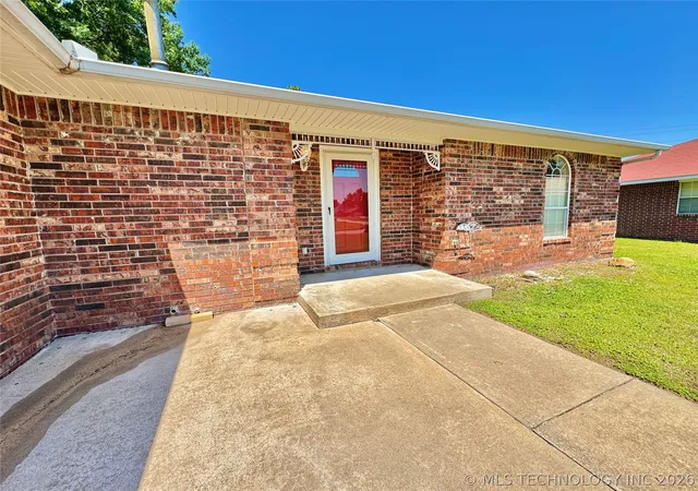 Homes for sale in Mc Alester, OK | 1943 Green Meadows, Mc Alester, OK 74501 | MLS# 2617659