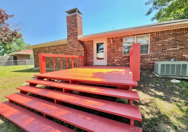 Homes for sale in Mc Alester, OK | 1943 Green Meadows, Mc Alester, OK 74501 | MLS# 2617659