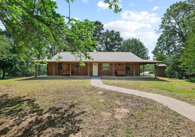 Homes for sale in Antlers, OK | 2042 E 1980 Rd, Antlers, OK 74523 | MLS# 2615314