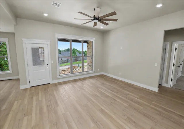 2nd image of 685 Woodlands Dr, Tahlequah, OK 74464 | MLS# 2617784