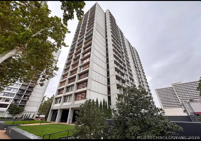 1st image of 450 W 7th St S #906, Tulsa, OK 74119 | MLS# 2617795
