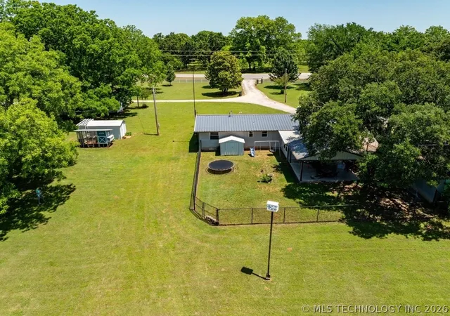 Photo 3 of Single family home for sale at 20014 Highway 32, Kingston, OK 73439 | MLS# 2617681 | Listing updated on 2026-08-20