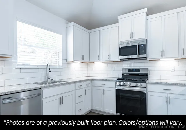 Photo 3 of Single family home for sale at 10907 S 271st Eastavenue, Coweta, OK 74429 | MLS# 2617809 | Listing updated on 2026-08-28