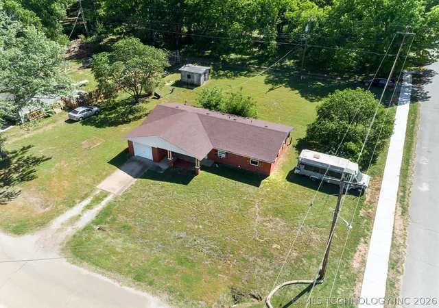 Homes for sale in Perkins, OK | 104 Ne 7th, Perkins, OK 74059 | MLS# 2616160