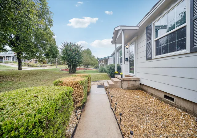 Homes for sale in Sand Springs, OK | 1015 N Main St, Sand Springs, OK 74063 | MLS# 2617771