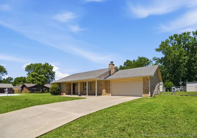 Homes for sale in Dewey, OK | 401 Moore Ln, Dewey, OK 74029 | MLS# 2617853