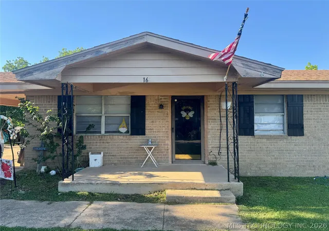 2nd image of 16 Wisteria, Lone Grove, OK 73443 | MLS# 2617885