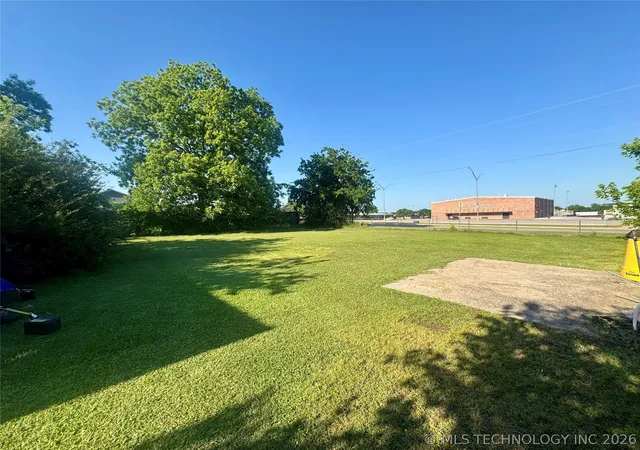 8th image of 16 Wisteria, Lone Grove, OK 73443 | MLS# 2617885