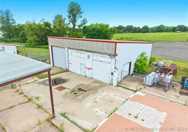 Photo 1 of Land for sale at 40 Interstate, Muldrow, OK 74948 | MLS# 2617840 | Listing updated on 2026-08-20