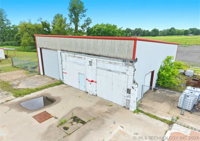 Photo 3 of Land for sale at 40 Interstate, Muldrow, OK 74948 | MLS# 2617840 | Listing updated on 2026-08-20