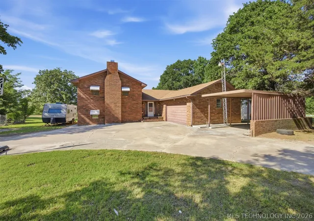 1st image of 431 E Epley Dr, Stigler, OK 74462 | MLS# 2617829
