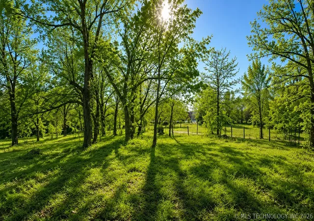 Homes for sale in Sapulpa, OK | 2 Hickory Bluff St, Sapulpa, OK 74066 | MLS# 2617553