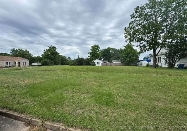 Homes for sale in Mc Alester, OK | 301 E Jackson Ave, Mc Alester, OK 74501 | MLS# 2617968
