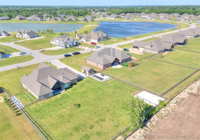 Homes for sale in Owasso, OK | 14938 E 82Nd St, Owasso, OK 74055 | MLS# 2617465