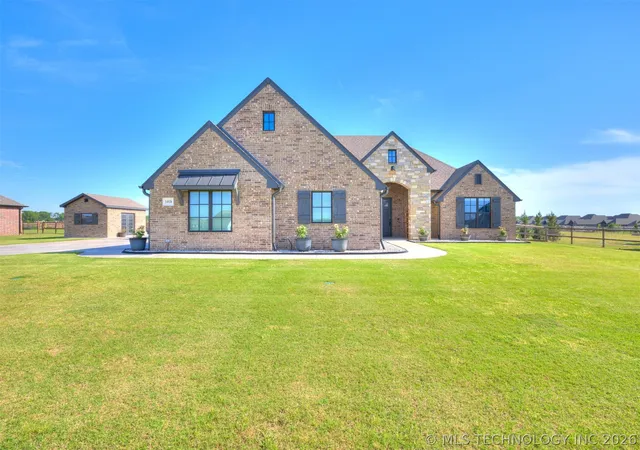 Homes for sale in Owasso, OK | 14938 E 82nd St, Owasso, OK 74055 | MLS# 2617465