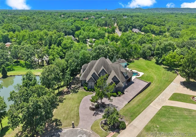 Photo 3 of Sale Pending at 412 W Sunset Ct, Catoosa, OK 74015 | MLS# 2617864 | Listing updated on 2026-08-20