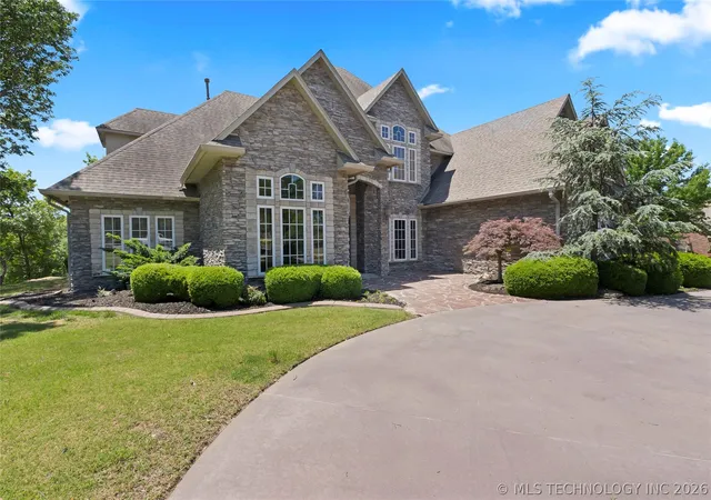 Photo 4 of Sale Pending at 412 W Sunset Ct, Catoosa, OK 74015 | MLS# 2617864 | Listing updated on 2026-08-20