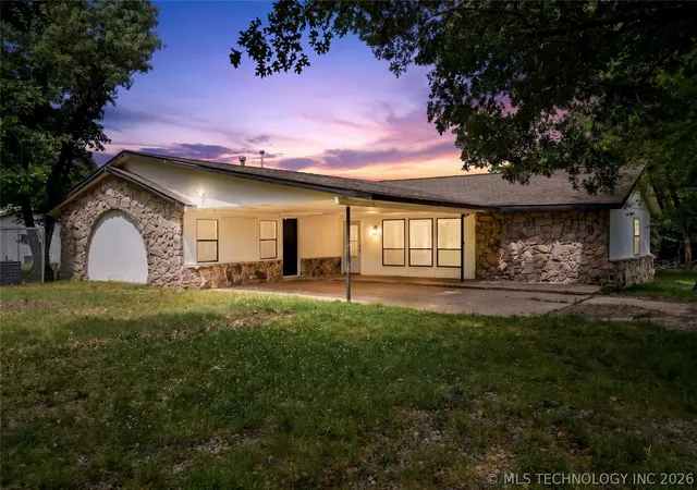 Homes for sale in Morris, OK | 20000 S 280 Rd, Morris, OK 74445 | MLS# 2617923